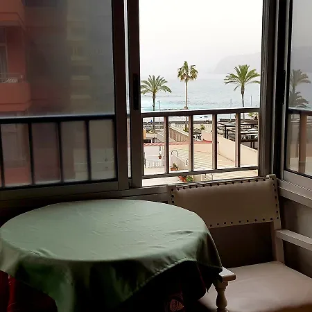 Bahamas Apartment *
